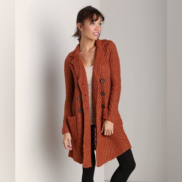 Free People Sweaters - Free People
Buttermilk Biscuit Cardi Rust